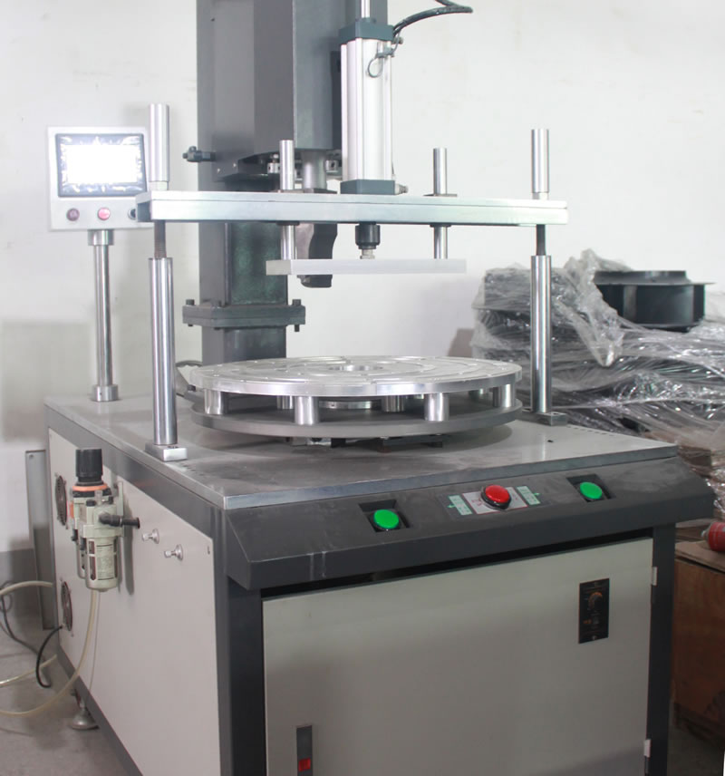 CNC Ultrasonic Welding Machine