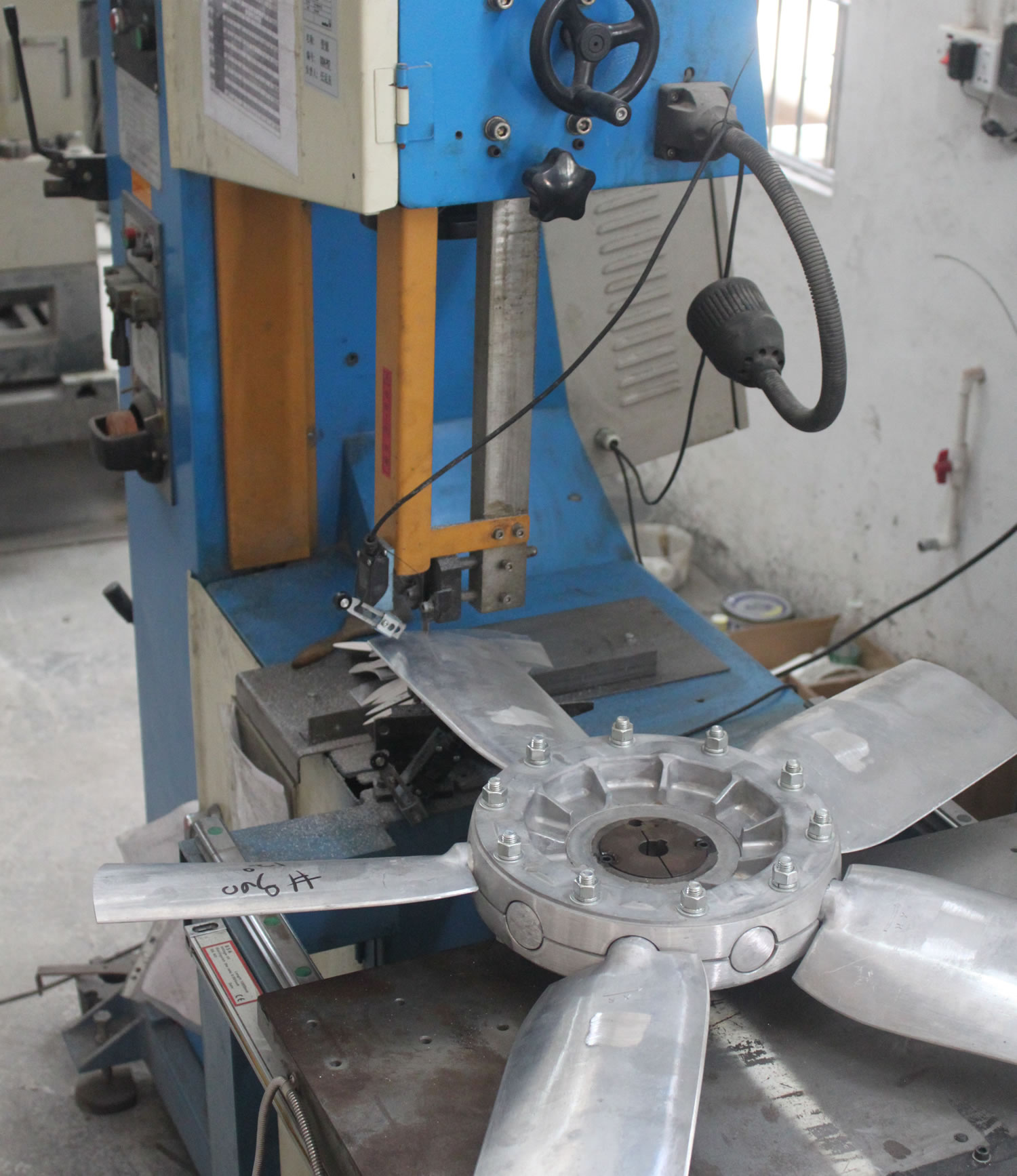 CNC Band Saw Machine